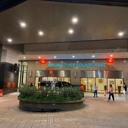 Ringko Service Apartments At Berjaya Times Square Kl กัวลาลัมเปอร์ ภายนอก รูปภาพ